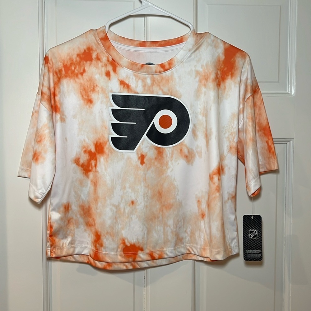 NWT Philadelphia Flyers NHL girls size large 10-12 crop style shirt